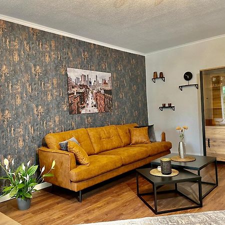 Studioappartement Mit Privatgarten In Ruhiger Wohnsiedlung ノイミュンスター エクステリア 写真
